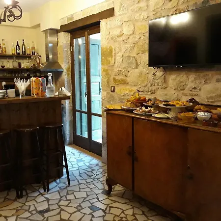 Messana Gasthof Messíni